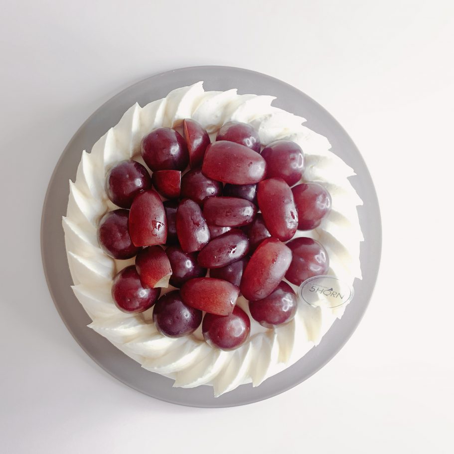 【赤いシャインマスカット】クイーンルージュのショートケーキ