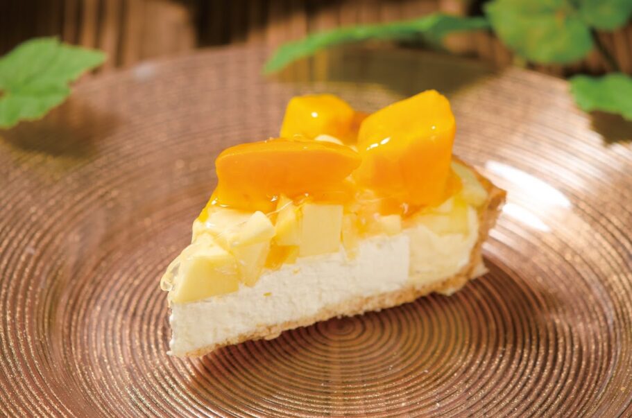 【５月のおすすめケーキ】初夏にぴったり♪マンゴーとマスカルポーネのタルト