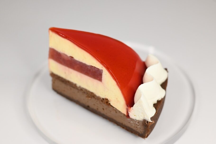 【12月おすすめケーキ特集】冬いちご×人気定番！5HORNで味わう季節のケーキ