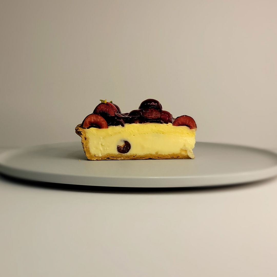 松本市で人気のアメリカンチェリータルト｜5HORN 初夏のおすすめケーキ